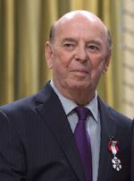 Toronto Maple Leafs honour legendary broadcaster Bob Cole during Senators game