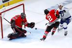 Cirelli, Point help Lightning top Blackhawks 4-2