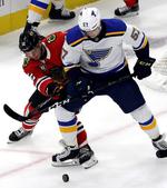 Blackhawks end 8-game skid, beat Blues 1-0