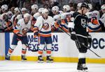 Islanders score 4 goals in 3rd period, top Kings 7-2