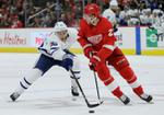 Maple Leafs beat Red Wings 5-2 to snap 3-game skid