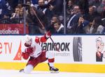 Larkin lifts Red Wings past Maple Leafs 5-4 in OT