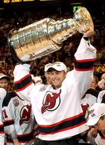 Martin Brodeur returns to Devils in business role