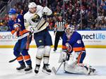 Varlamov, Islanders blank Sabres in 9th straight win