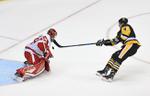 Schultz's OT goal lift Penguins over Red Wings