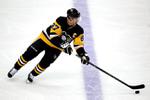 Crosby posts goal, 3 assists in return, Pens rout Wild 7-3