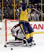 Forsberg's hat trick helps Predators beat Avalanche 4-2