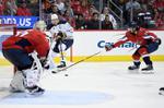 Tom Wilson breaks tie in 3rd, Capitals beat Sabres 2-1